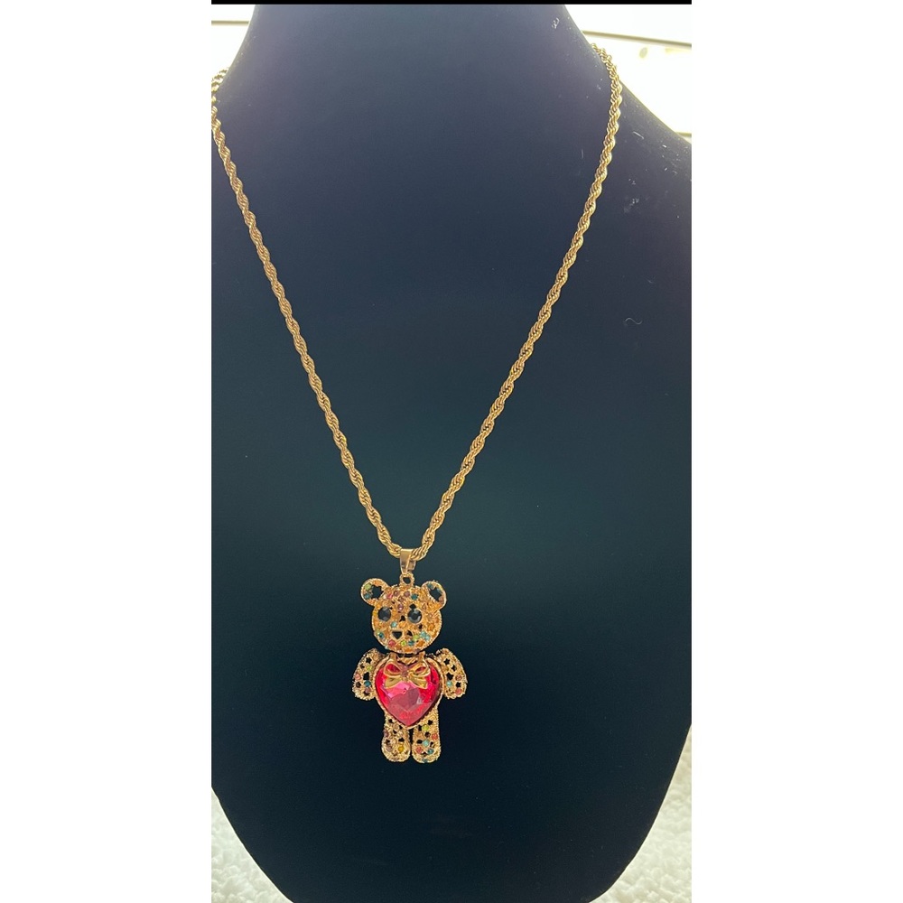 🌺 NEW / Gold Bear/Heart Necklace